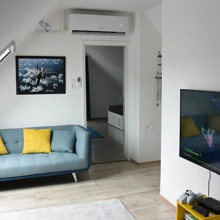 Holiday home Cherry Tree Cottage, Balatonszemes