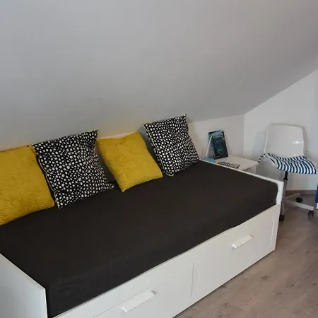 Holiday home Cherry Tree Cottage,