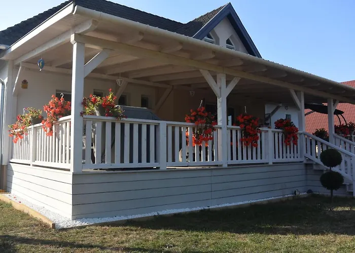 Cherry Tree Cottage, *